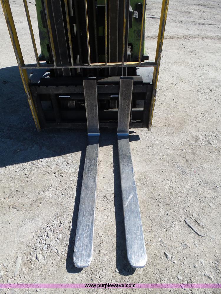 image for item L5809 Clark GPS17 forklift