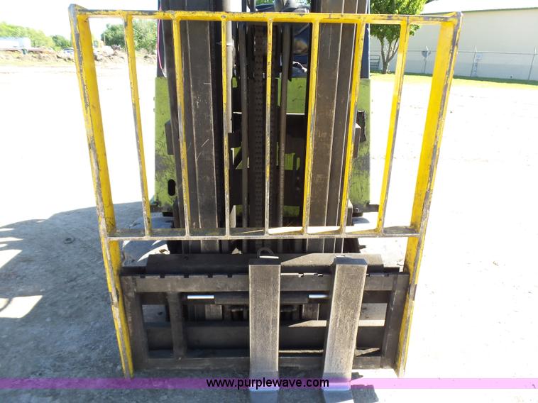 image for item L5809 Clark GPS17 forklift