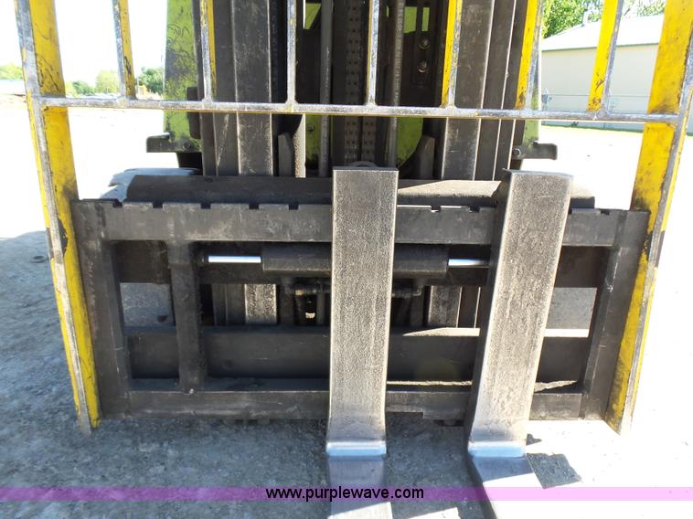 image for item L5809 Clark GPS17 forklift