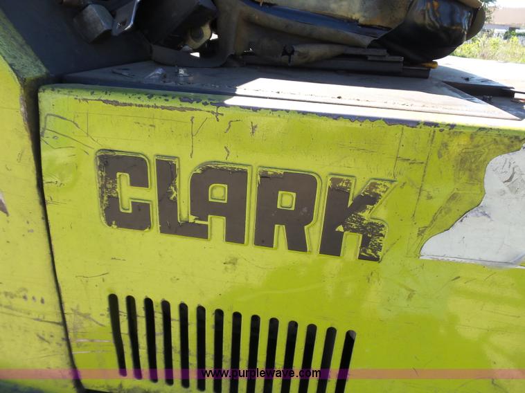 image for item L5809 Clark GPS17 forklift