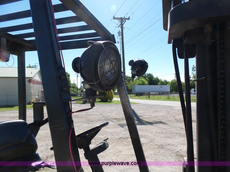 image for item L5809 Clark GPS17 forklift