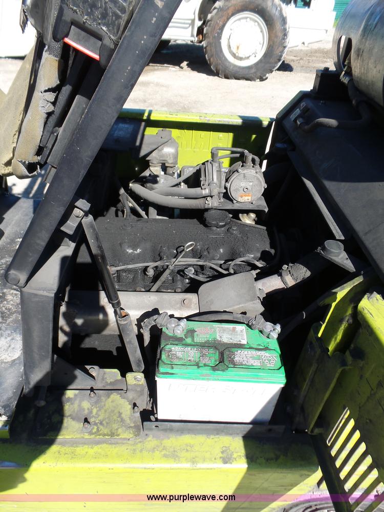 image for item L5809 Clark GPS17 forklift