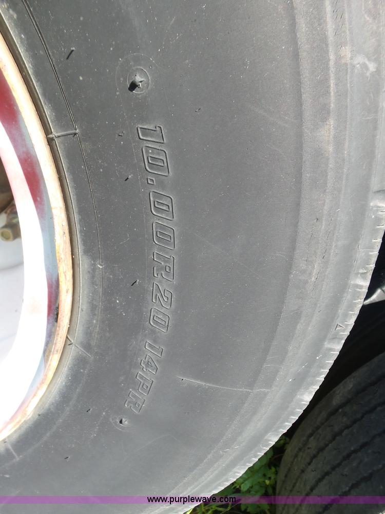 image for item L5810 2002 AMC flatbed trailer