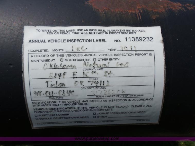 image for item L5810 2002 AMC flatbed trailer