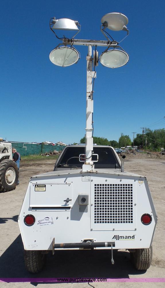 image for item L5811 Allmand Maxi-Lite 20330 light plant