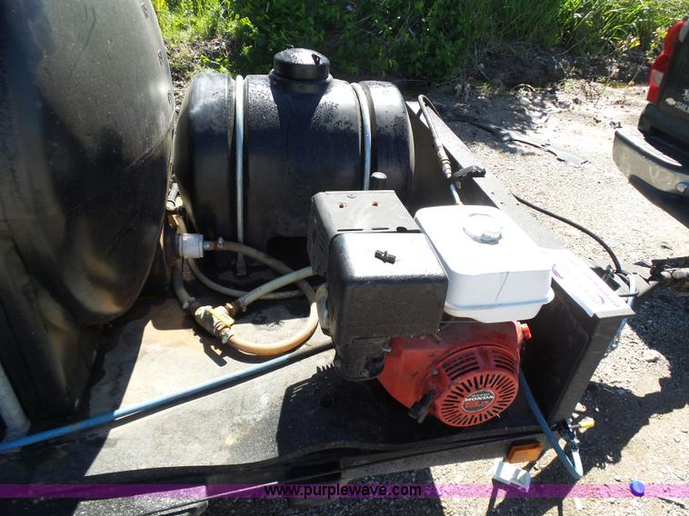 image for item L5812 Water tank trailer