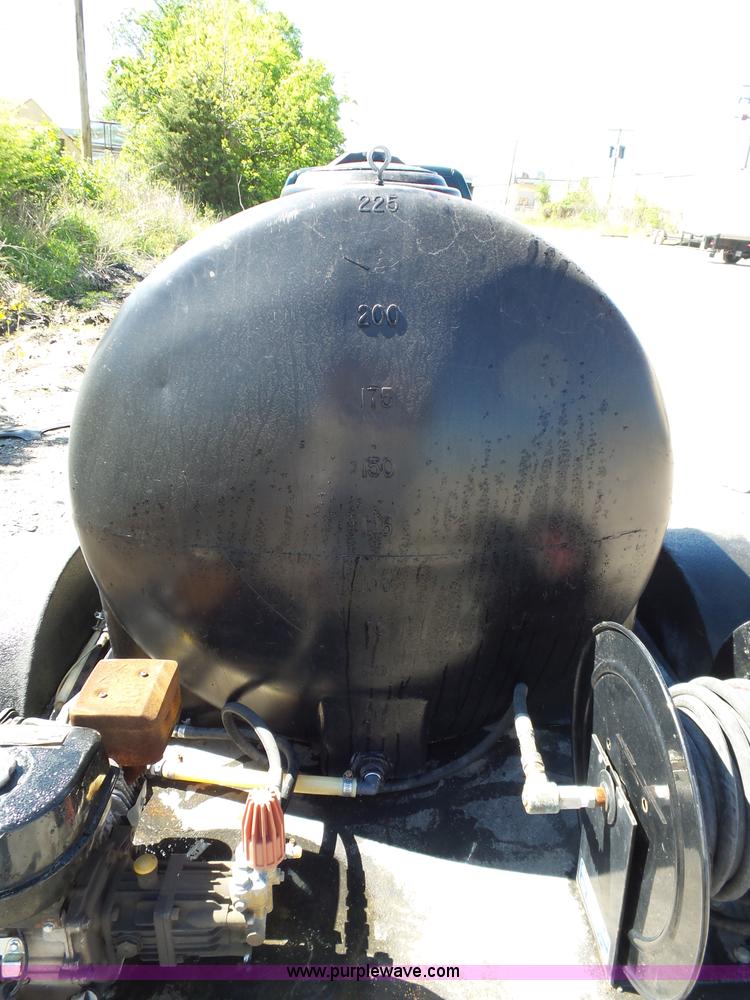 image for item L5812 Water tank trailer