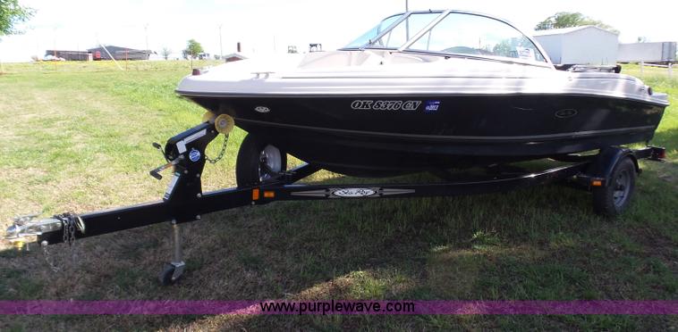 image for item L5814 2007 Sea Ray boat