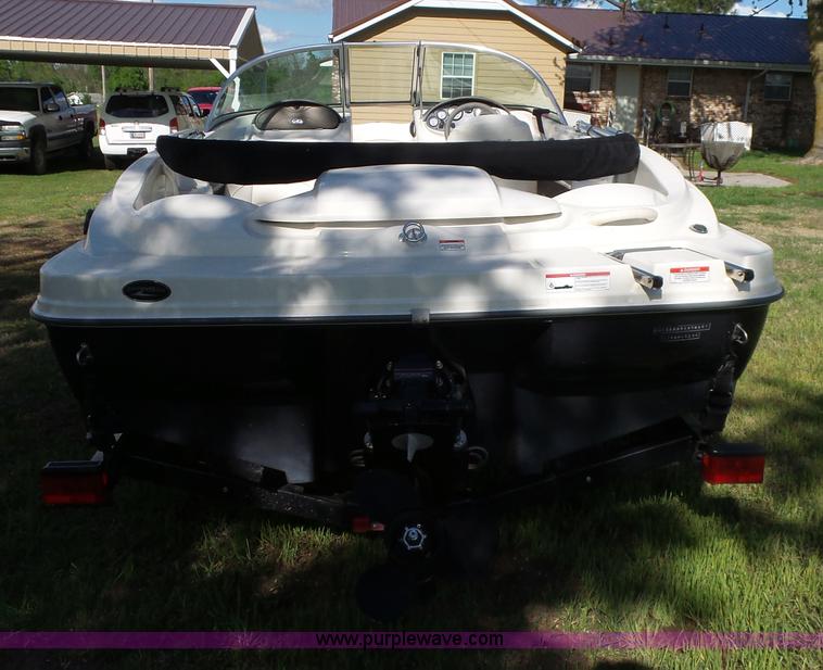 image for item L5814 2007 Sea Ray boat