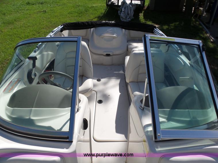 image for item L5814 2007 Sea Ray boat