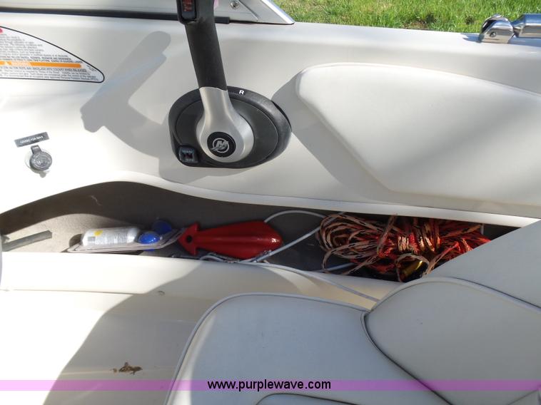 image for item L5814 2007 Sea Ray boat