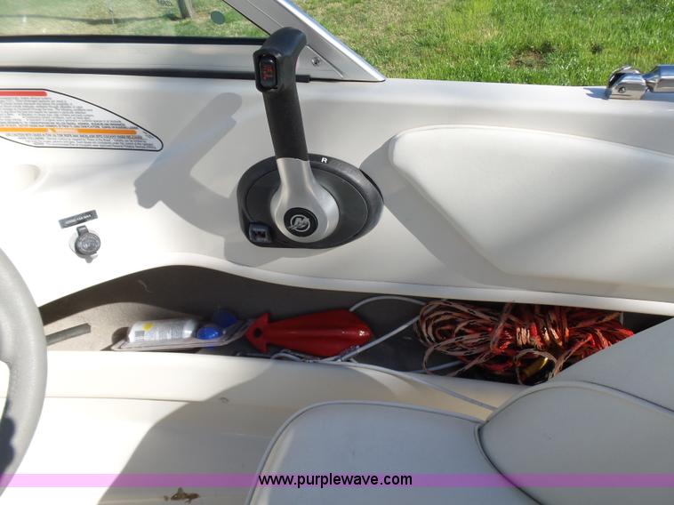 image for item L5814 2007 Sea Ray boat