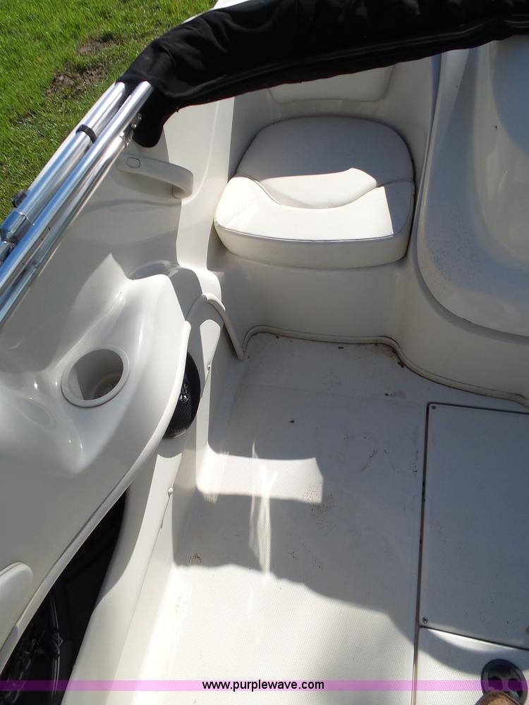 image for item L5814 2007 Sea Ray boat