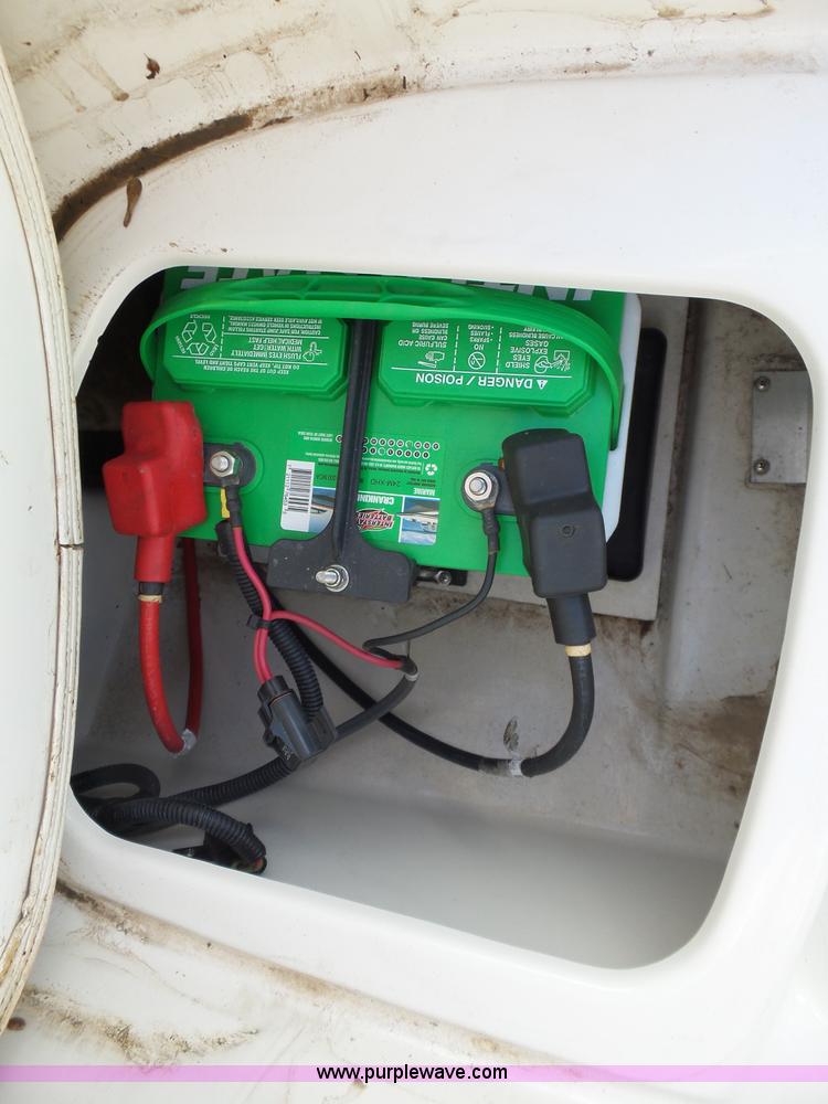 image for item L5814 2007 Sea Ray boat