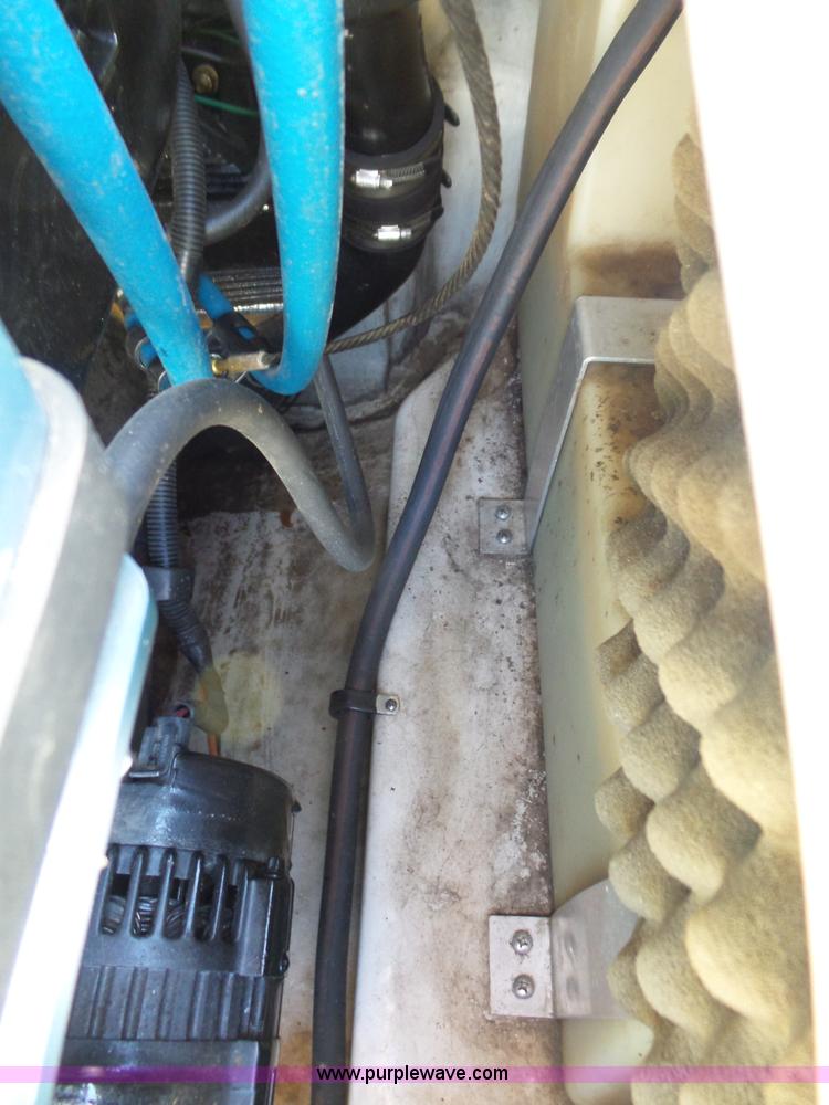 image for item L5814 2007 Sea Ray boat