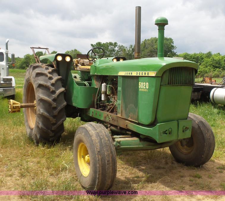 image for item L5820 1970 John Deere 5020 tractor