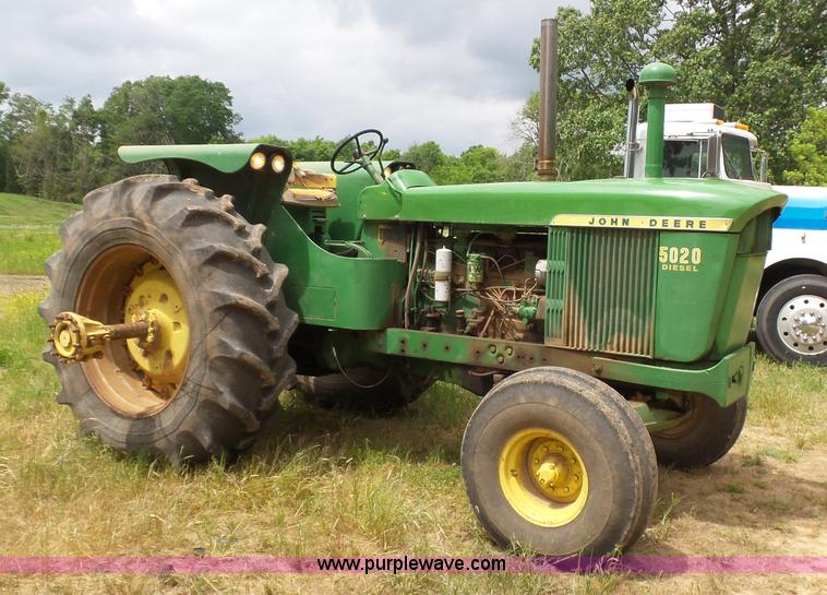 image for item L5820 1970 John Deere 5020 tractor
