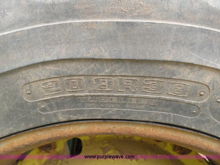 image for item L5820 1970 John Deere 5020 tractor