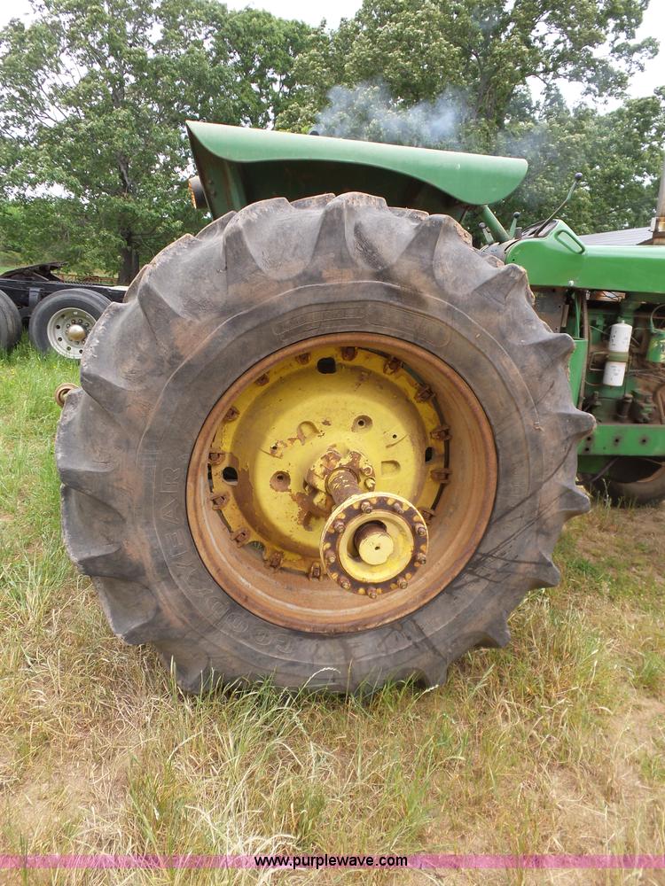 image for item L5820 1970 John Deere 5020 tractor