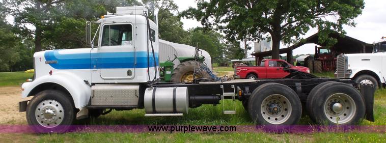 image for item L5821 1975 Kenworth W900 semi truck