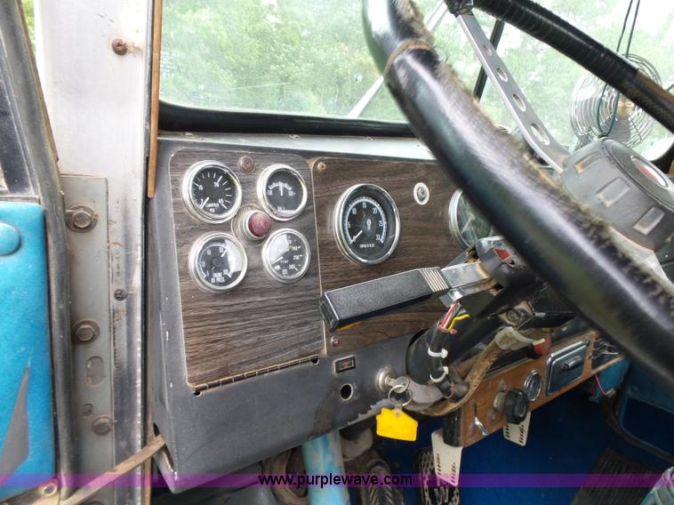 image for item L5821 1975 Kenworth W900 semi truck