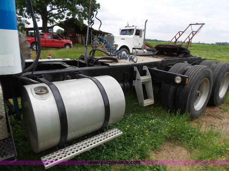 image for item L5821 1975 Kenworth W900 semi truck