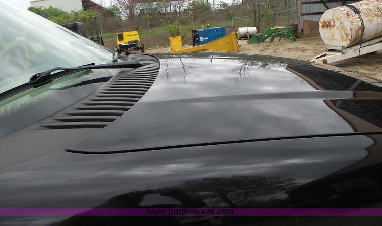 image for item L6028 2005 Ford Expedition SUV