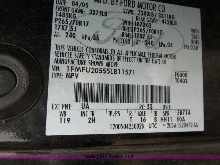 image for item L6028 2005 Ford Expedition SUV