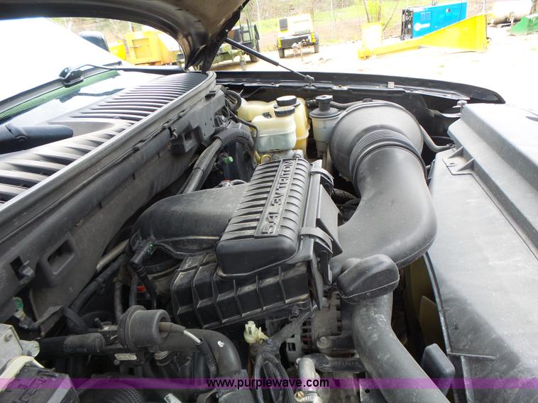 image for item L6028 2005 Ford Expedition SUV