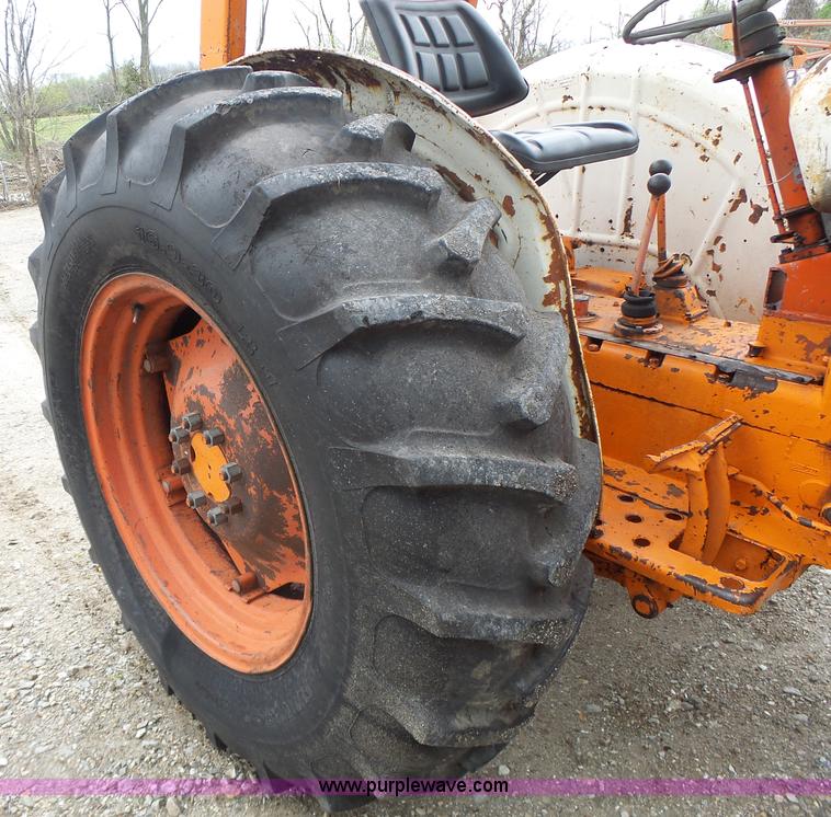 image for item L6029 Case 990 tractor