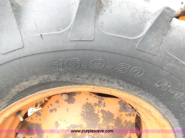 image for item L6029 Case 990 tractor