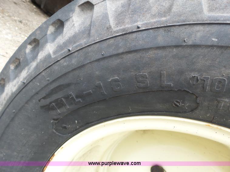 image for item L6029 Case 990 tractor