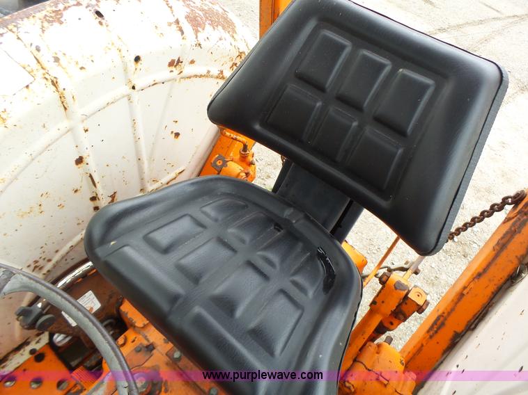 image for item L6029 Case 990 tractor