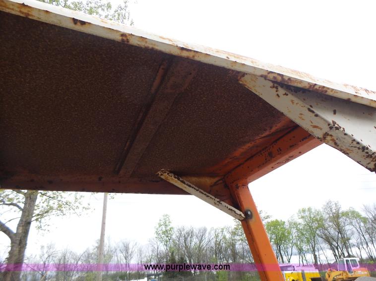 image for item L6029 Case 990 tractor