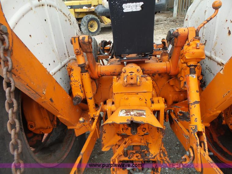image for item L6029 Case 990 tractor