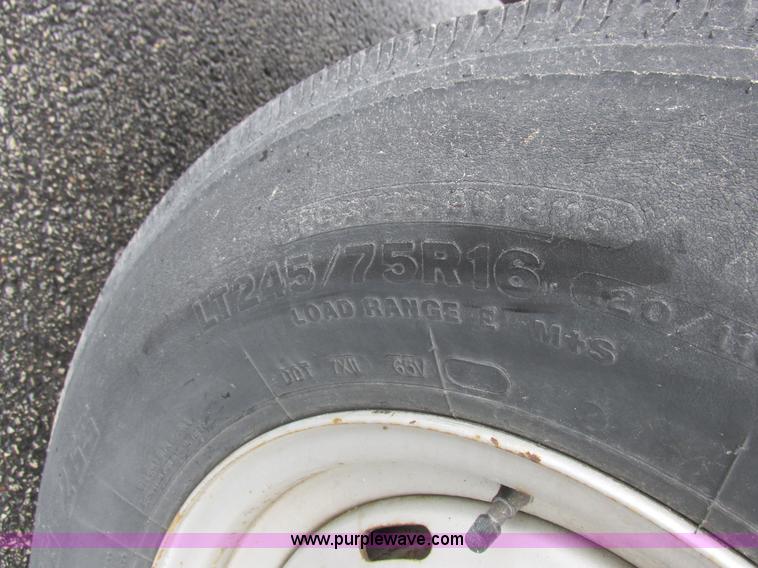 image for item L6032 1999 Dodge Ram Wagon B3500 Maxi van