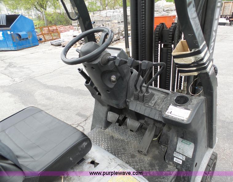 image for item L7025 Nissan 50 forklift