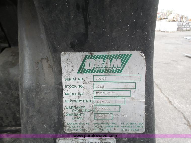 image for item L7025 Nissan 50 forklift