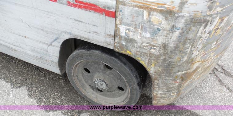 image for item L7025 Nissan 50 forklift