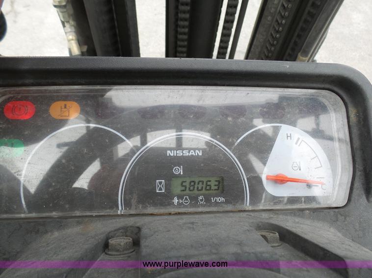 image for item L7025 Nissan 50 forklift