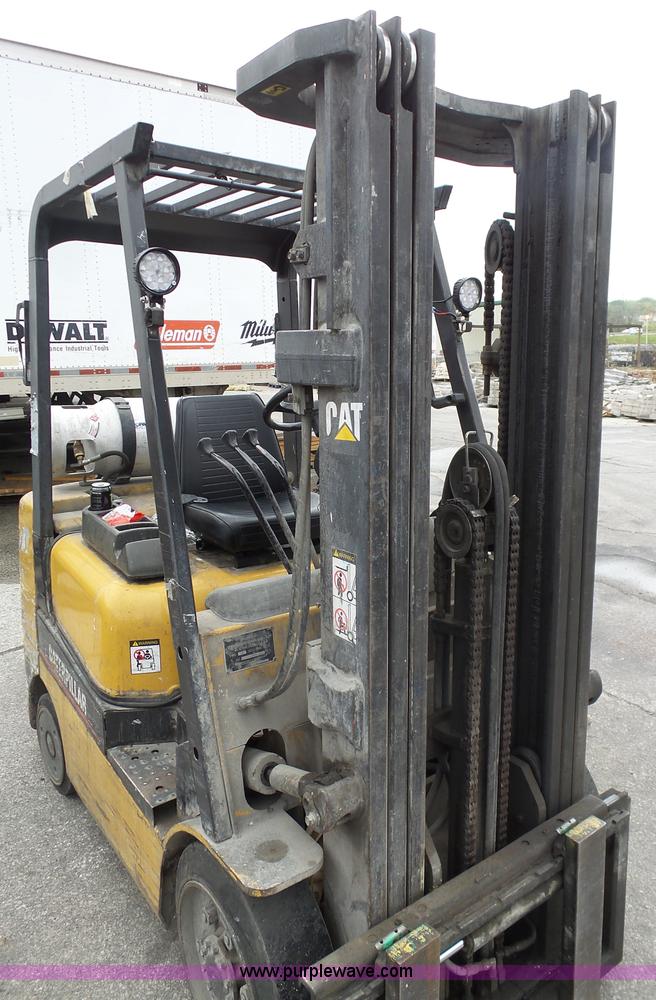 image for item L7026 Caterpillar GC25K forklift