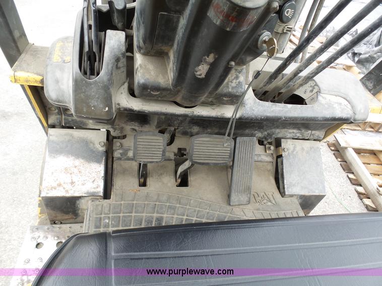 image for item L7026 Caterpillar GC25K forklift