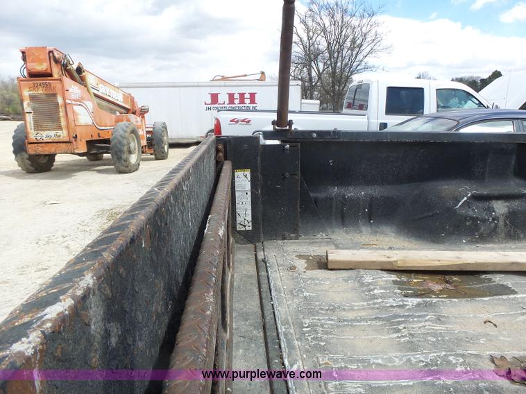 image for item L7222 2006 Ford F250 Super Duty pickup truck