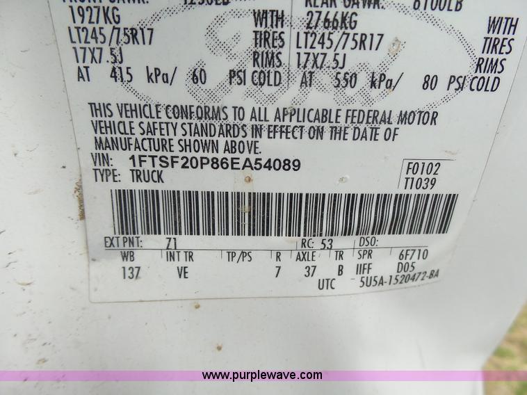 image for item L7222 2006 Ford F250 Super Duty pickup truck