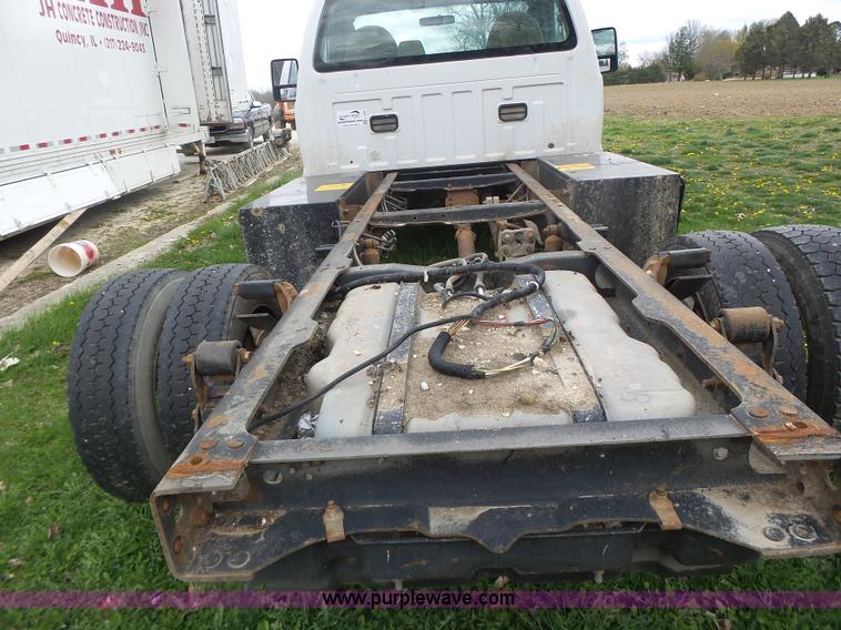 image for item L7223 2008 Ford F450 Super Duty truck cab and chassis