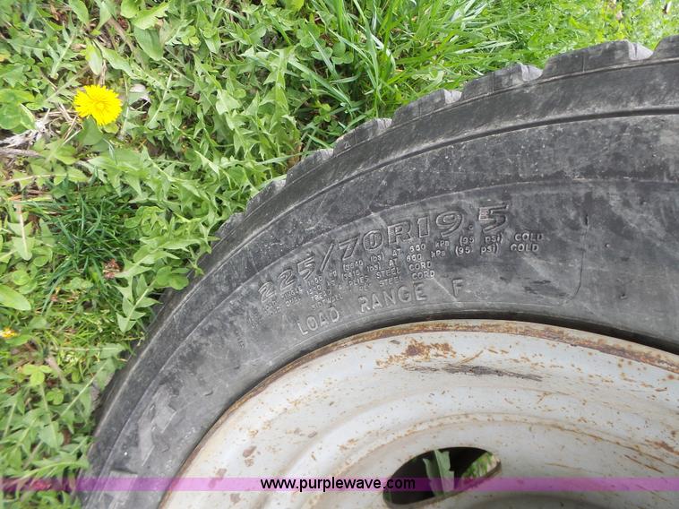 image for item L7223 2008 Ford F450 Super Duty truck cab and chassis