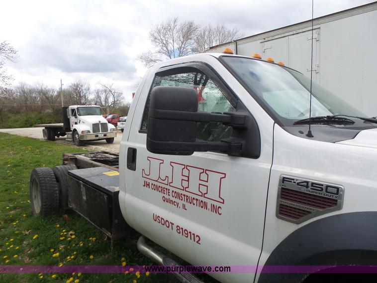 image for item L7223 2008 Ford F450 Super Duty truck cab and chassis