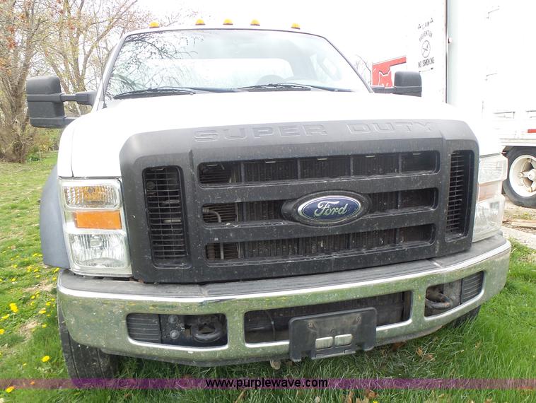 image for item L7223 2008 Ford F450 Super Duty truck cab and chassis