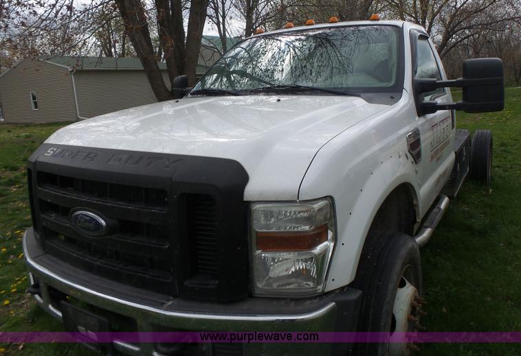 image for item L7223 2008 Ford F450 Super Duty truck cab and chassis