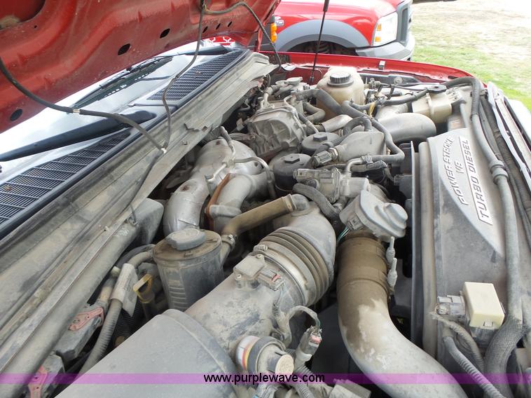 image for item L7224 2008 Ford F350 Super Duty Crew Cab flatbed pickup truck